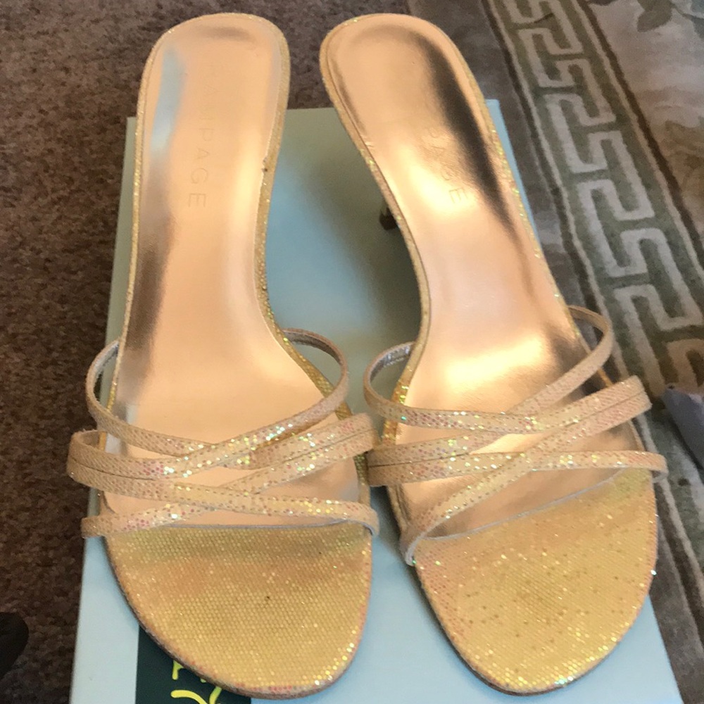 Women’s shoes